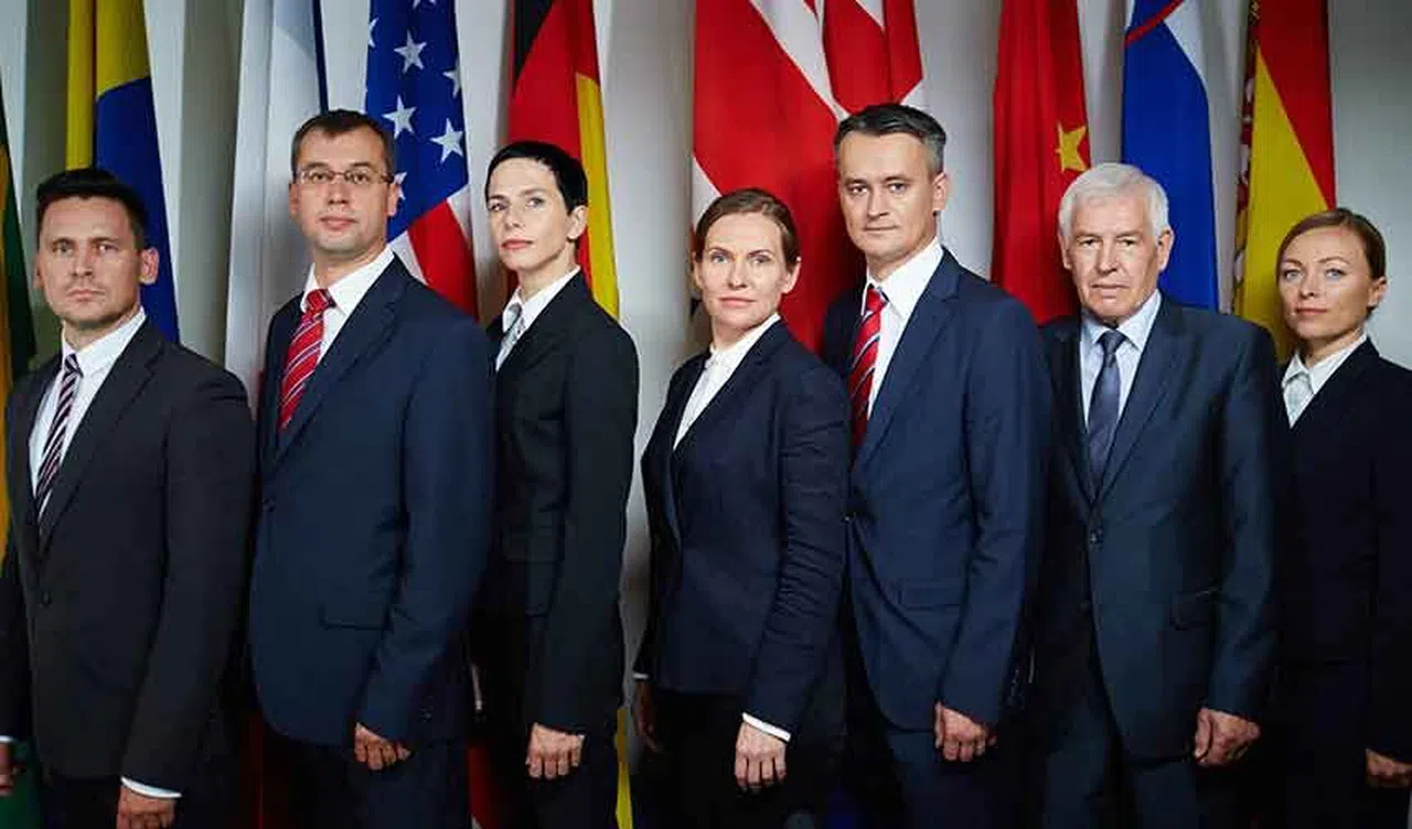 Kamu Görevlileri Arasındaki Çıkar İlişkileri