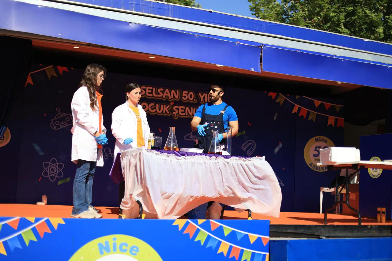 ASELSAN Tekno Macera Tırı çocuklarla teknoloji turuna çıktı