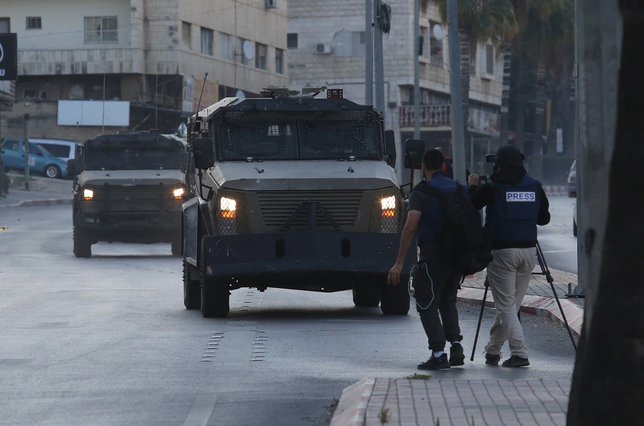 İsrail ordusu Batı Şeria’da iki Filistinli evi yıktı