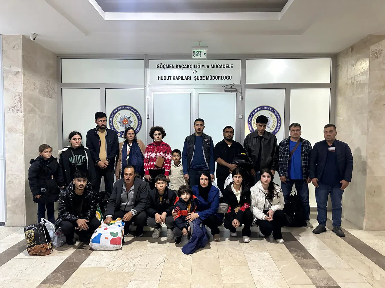 Edirne’de sınır dışı işlemi öncesi 18 kişi gözaltına alındı