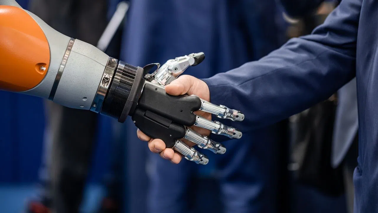 Yapay Deri Robotlara Gerçek Dokunuş Yetisi Kazandırıyor