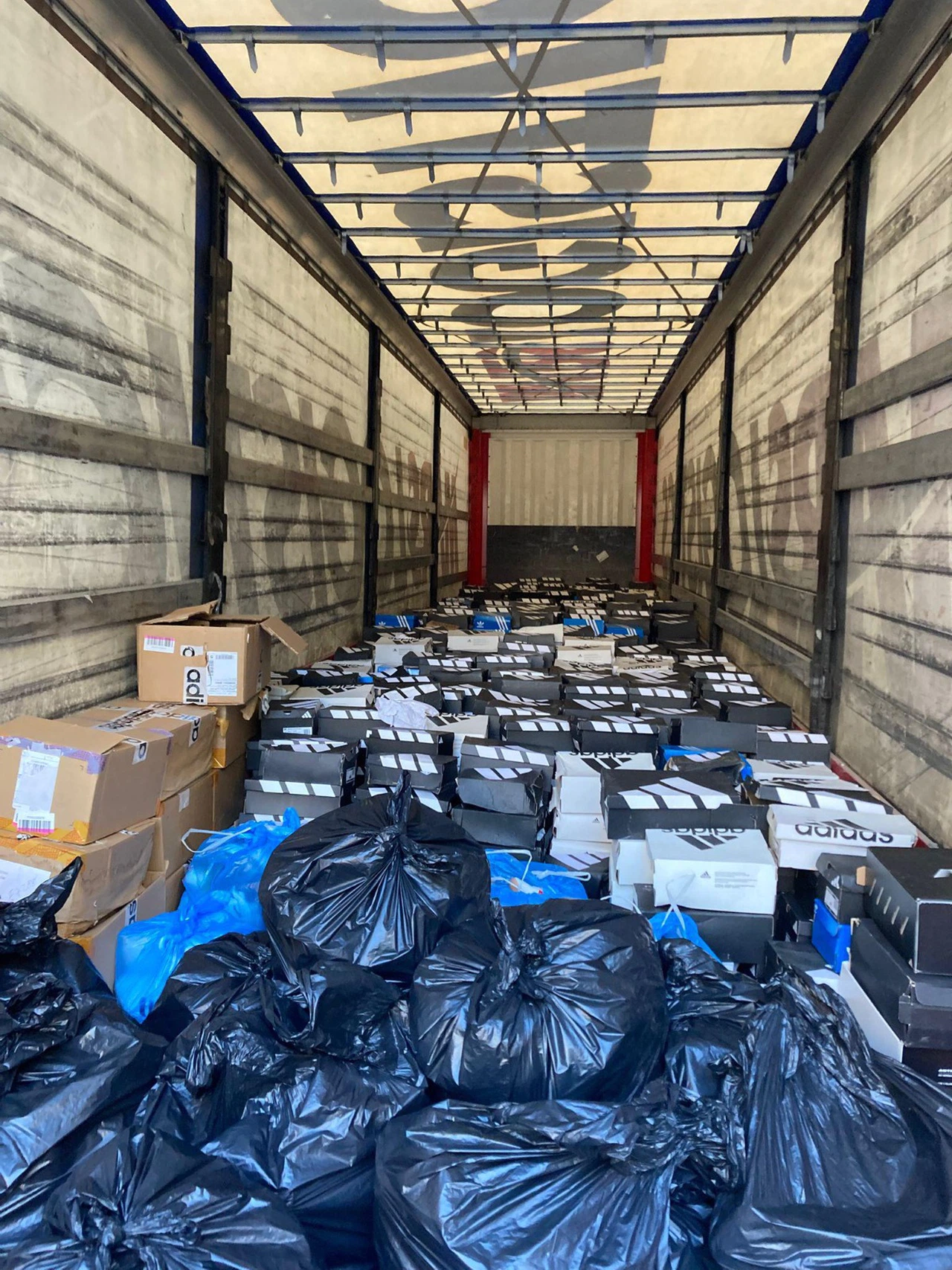 İstanbul’da tır hırsızlığı: Şoför dahil 3 tutuklama