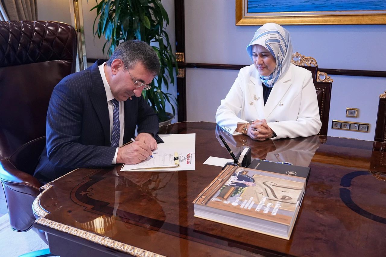 Cevdet Yılmaz kurban vekaletini Kızılay’a bağışladı