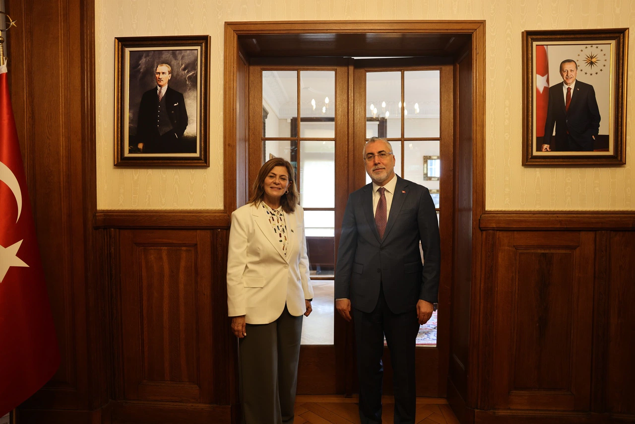 Bakan Işıkhan’dan Cenevre’de diplomatik temas