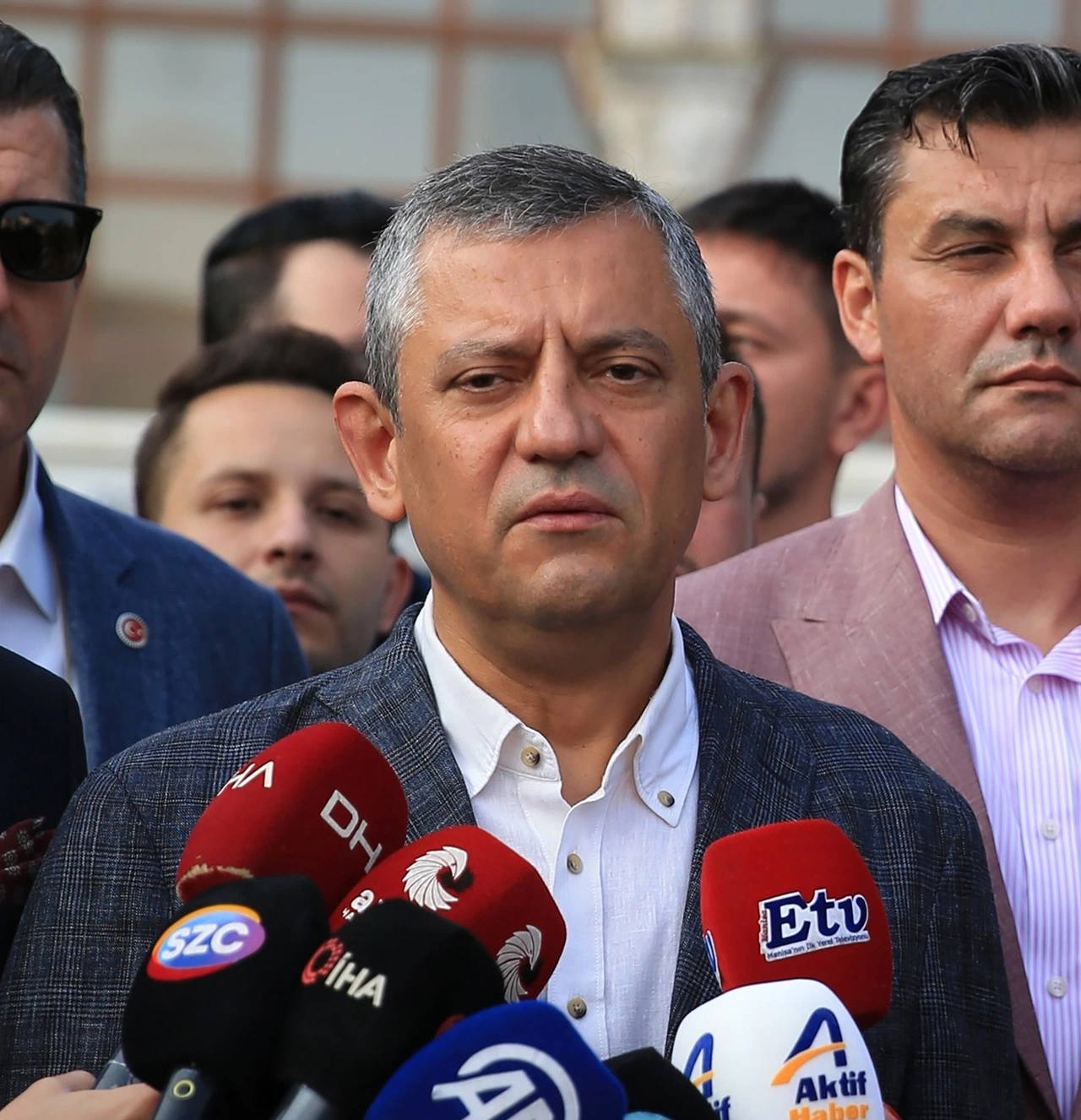 CHP lideri Özel: Hukuksuzluğa karşı susmayacağız