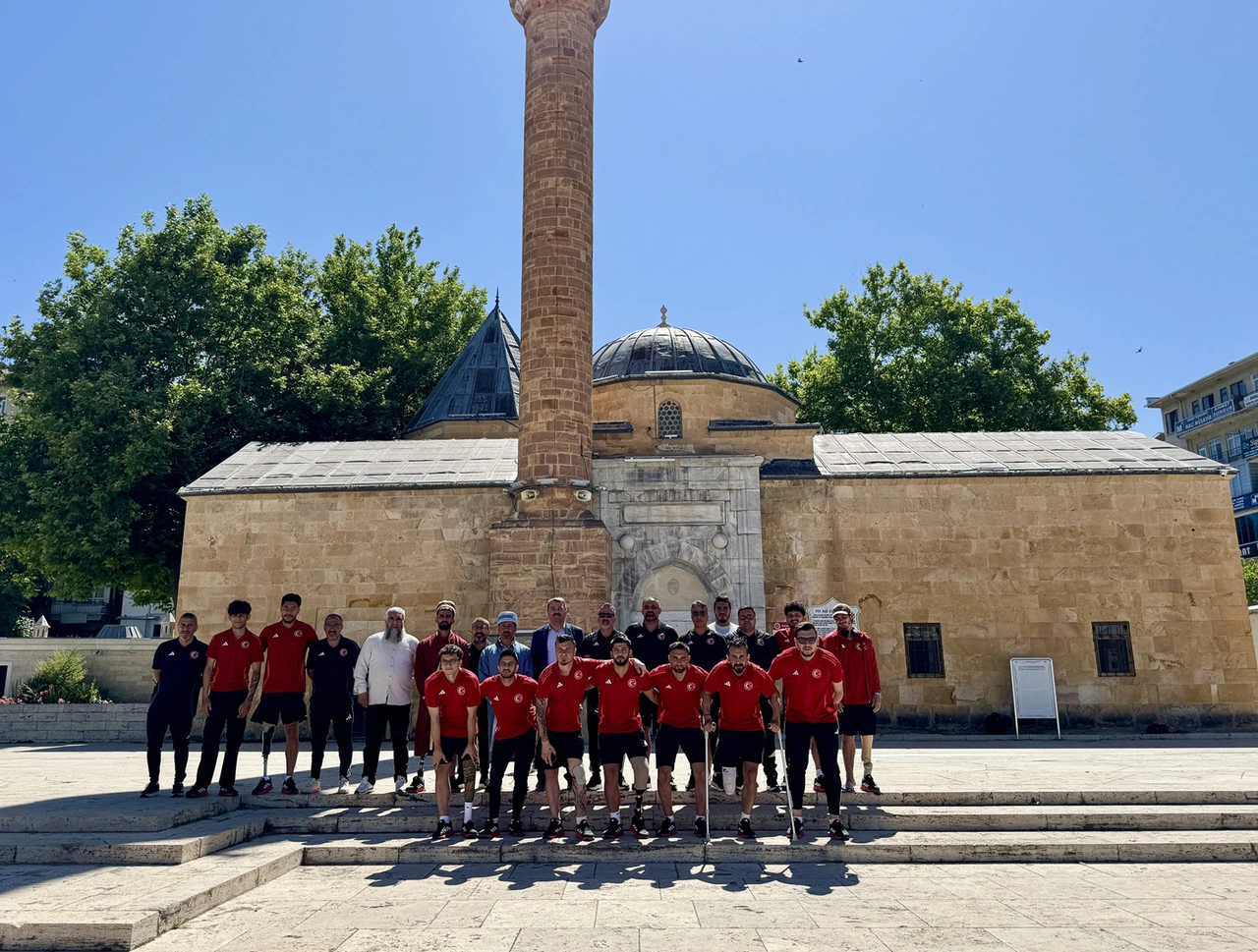 Kırşehir’de kamp yapan Ampute Milli Takımı Polonya’ya uğurlandı