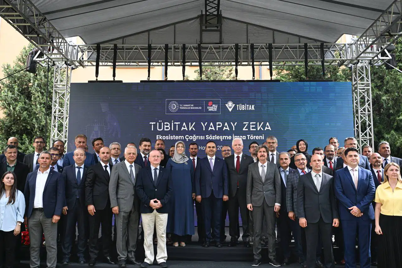 Bakan Kacır yapay zeka ekosistemi imza törenine katıldı