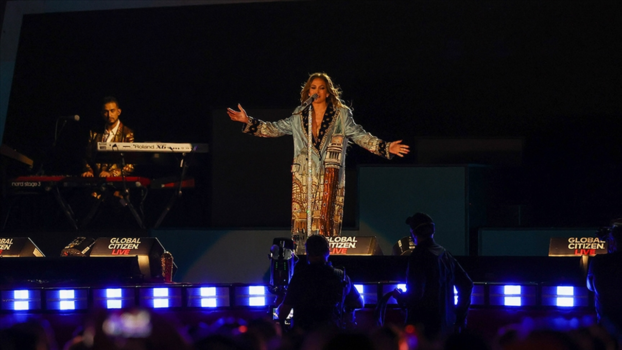 Jennifer Lopez İstanbul konserinde hayranlarıyla buluşacak