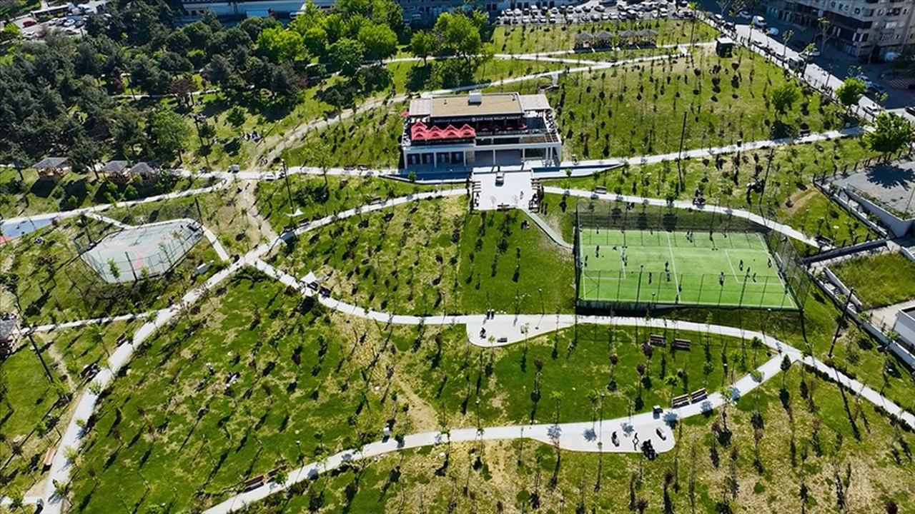 İstanbul Bağcılar'da Millet Bahçesi!