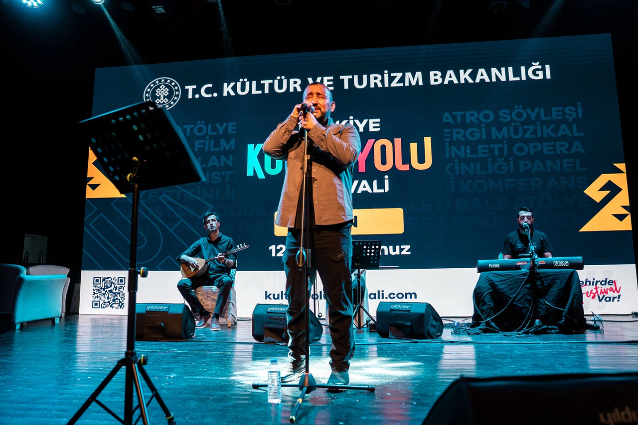 Van’da Kültür Yolu Festivali dolu dolu geçiyor