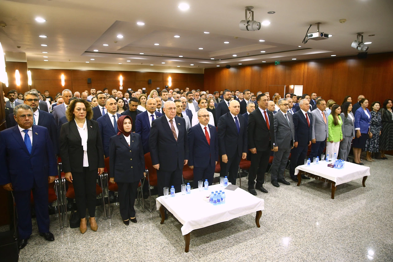 Bakü’de 15 Temmuz şehitleri için anma töreni düzenlendi