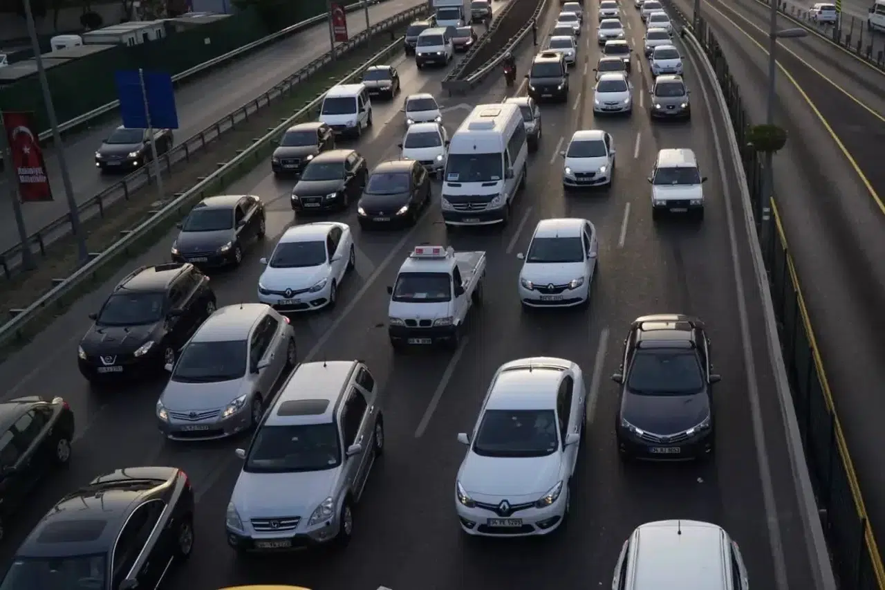 Türkiye'de de Yok Satıyor! Dünyaca Ünlü Otomobil Markası 13 Bin Aracını Geri Çağırdı