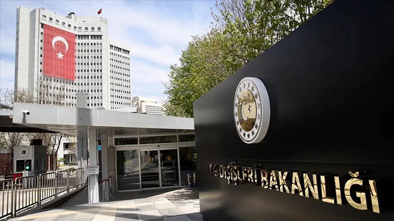 Türkiye, Alıkonulan Vatandaşları İçin Devrede