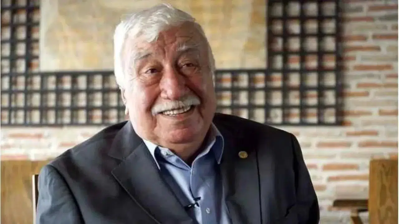 Ahmet Gülhan'ın Hayatı ve Sanatı