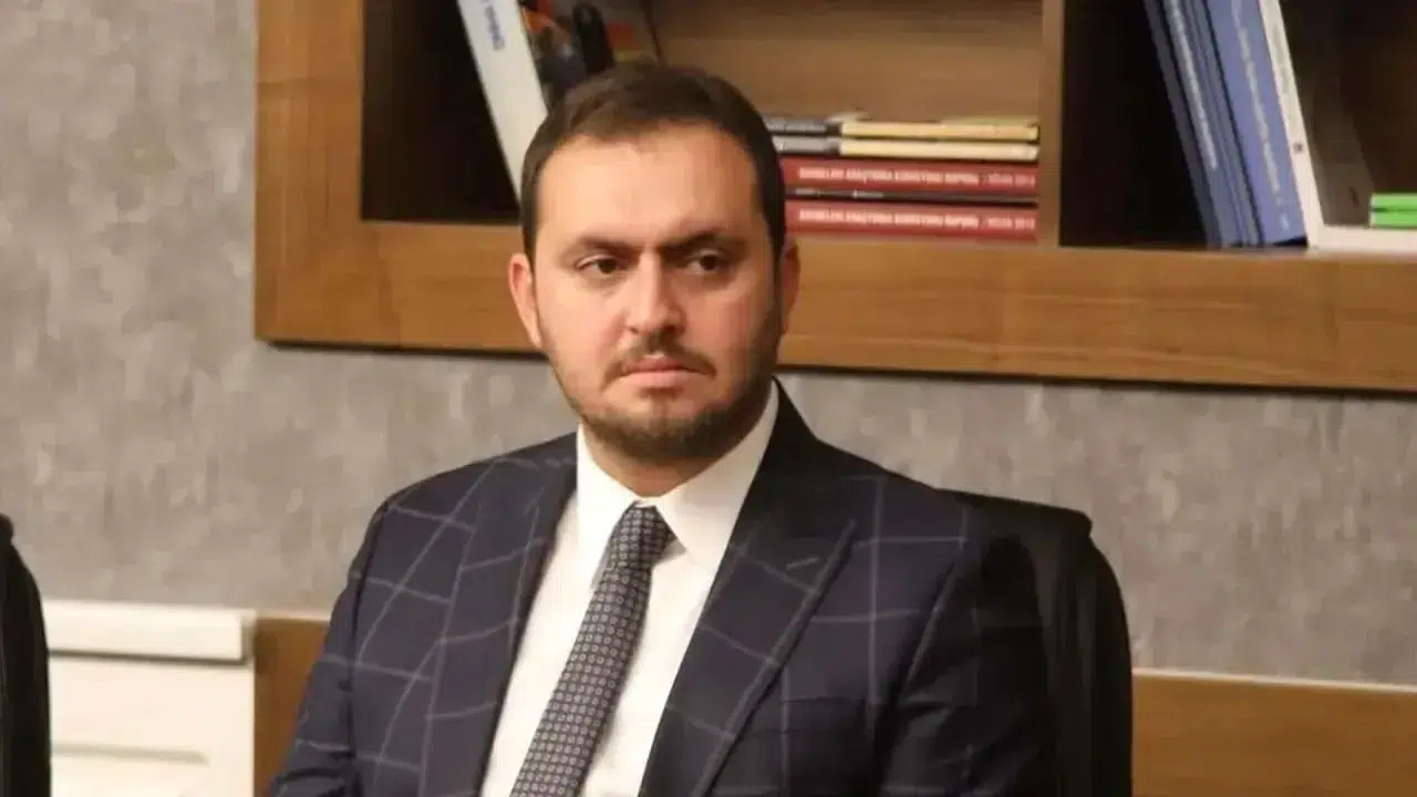 Sencer Selmanoğlu Kimdir, AK Parti'de Hangi Görevleri Üstleniyor?