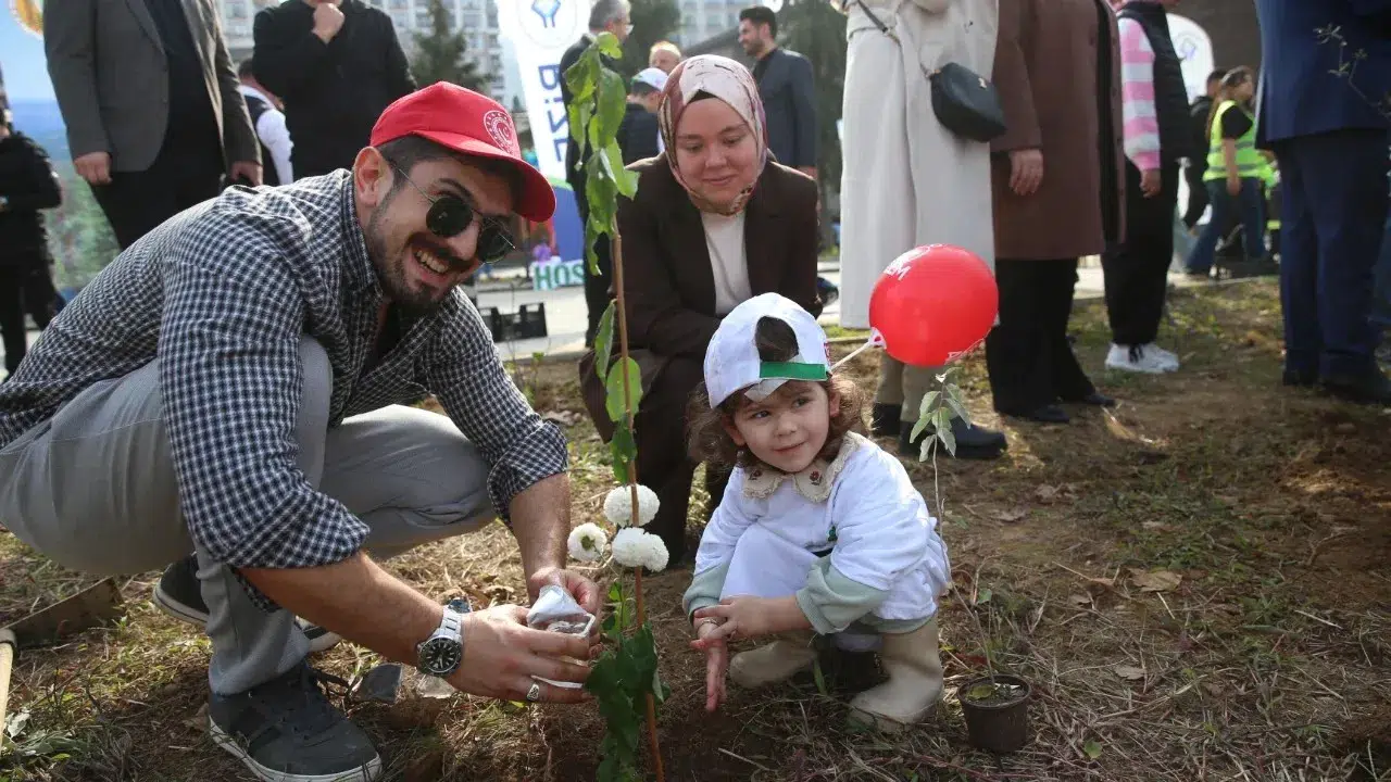 Trabzon ve Çevre İllerde "Milli Ağaçlandırma Günü" Kapsamında Fidan Dikimi Gerçekleştirildi