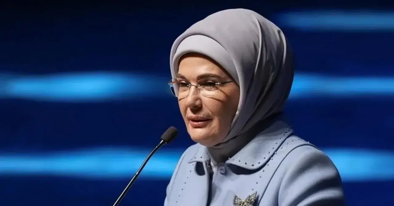 Emine Erdoğan, Dünya Kadın Hakları Günü'nü Kutladı