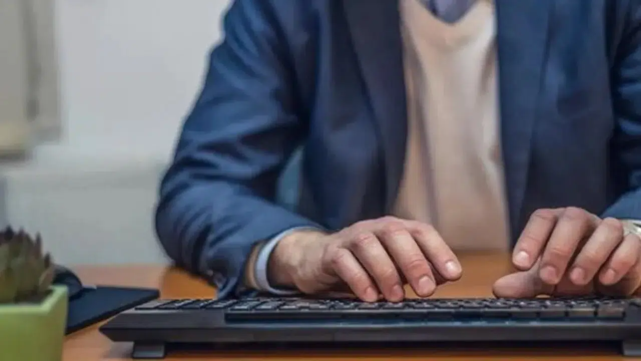 PTT’ye En Az 2 Bin Memur ve İşçi Alımı Gündemde: MHP, TBMM’de Taleplerini Dile Getirdi