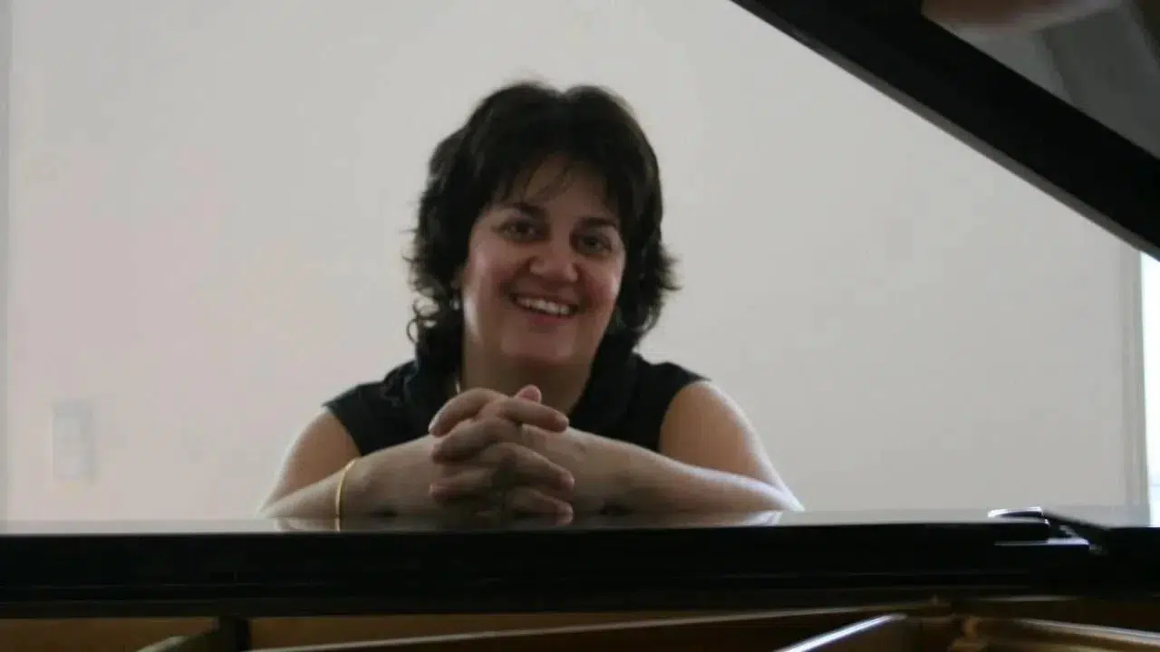 Piyanist Yeşim Gökalp Evinde Hayatını Kaybetti