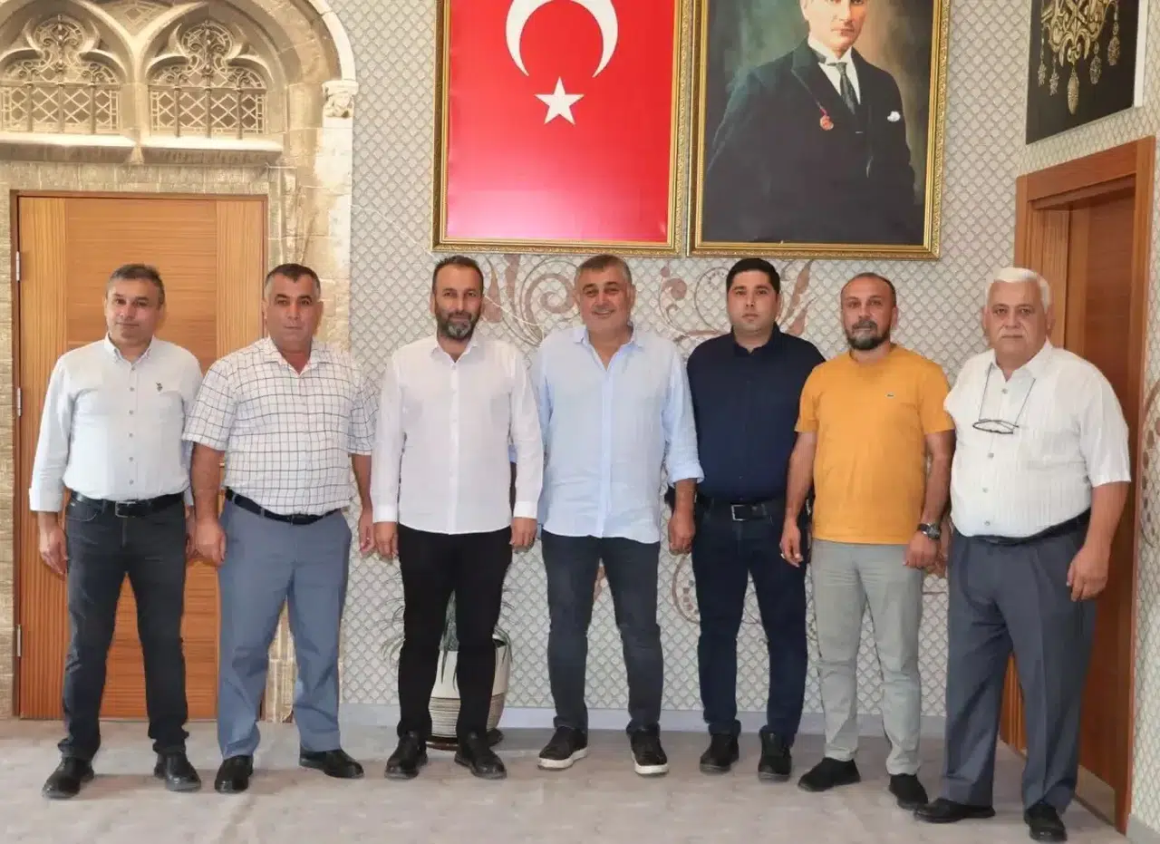 CHP'li Belediye Başkanı İsa Yıldırım ve 6 Meclis Üyesi İstifa Etti