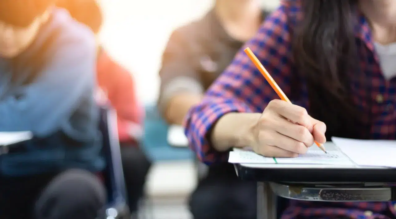 Açık Öğretim Lisesi (AÖL) Kayıt Yenileme Süreçleri ve Ücretleri 2025-2026