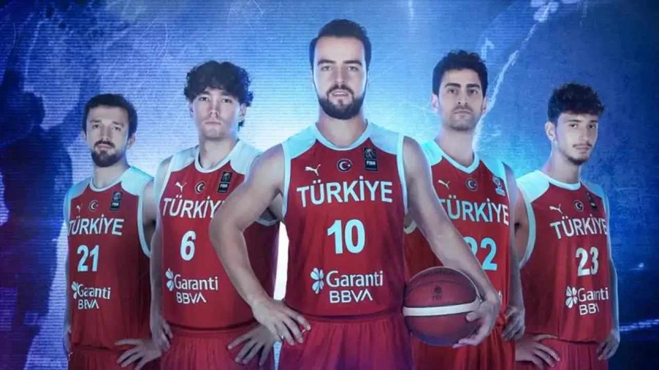 12 Dev Adam Avrupa İkincisi! Almanya’ya Kaybettik Ama Tarih Yazdık