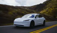 Tesla, Model 3 ve Model Y'nin Daha Sade ve Uygun Fiyatlı Versiyonlarını Tanıttı