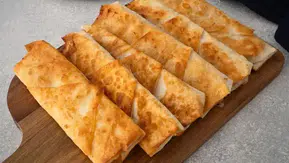 Çıtır çıtır pastırmalı paçanga böreği nasıl yapılır?