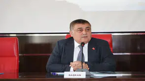 CHP'den Bir İstifa Daha: Antalya'nın Aksu İlçesi Belediye Başkanı İsa Yıldırım Yollarını Ayırdı