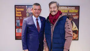 Özgür Özel, Kadir İnanır'ı Ziyaret Etti