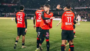 Sebastian Szymanski'nin Fenerbahçe'den Ayrılışında Jose Mourinho'nun Rolü Nedir?