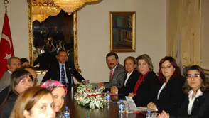 Memurluktan Girişimciliğe: Serpil Karuserci'nin Başarı Hikayesi Nedir?