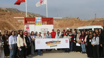 Öğrenciler Gabar'daki Petrol Üretim Tesisini Ziyaret Etti