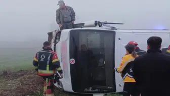 Bandırma'da Öğrenci Servisi Devrildi: 8 Yaralı