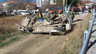 Denizli'de Kavşakta Otomobil Çarpışması: 1 Ölü