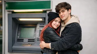 Aşk enflasyona yenildi: Flört trendleri altüst oldu