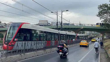 Kabataş-Bağcılar Tramvay Hattı'nda Seferler Sınırlı Olarak Gerçekleştiriliyor