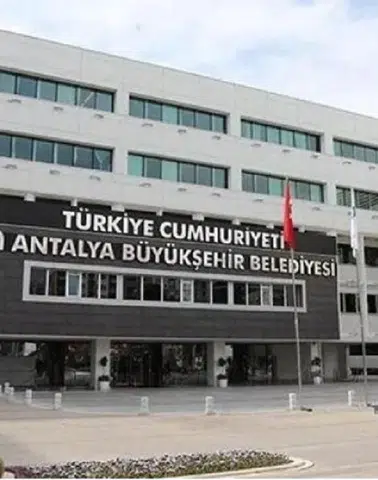 Antalya Büyükşehir Belediyesi Operasyonunda Yeni Gelişmeler: Taraftar Derneğine Baskın Yapıldı