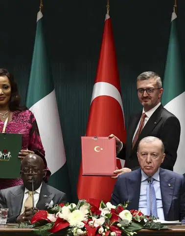 Türkiye ile Nijerya Medya ve İletişim Alanında İş Birliği Yapacak