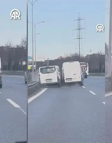 İstanbul trafiğinde yaşanan tartışma sonucu kaza: Neler oldu?