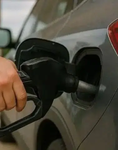 Motorin Fiyat Artışının Ardından Petrol Piyasasında Neler Oluyor?