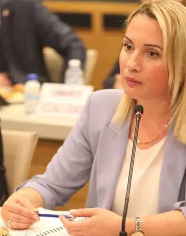 Eczacı Duygu Elmas Mutlu'dan 'İlacım Nerede?' Uygulamasına Eleştiri