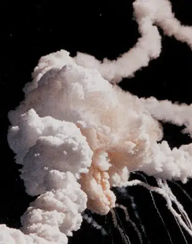 Space Shuttle Challenger Faciası Üzerine Yeni İddialar: Mürettebat Patlamadan Sonra Hayatta Kalmış Olabilir Mi?