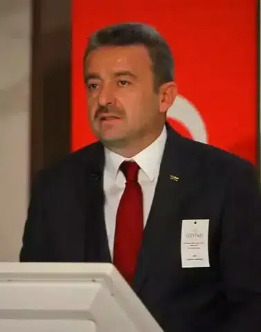 İbrahim Hatipoğlu'ndan Liverpool Maçı Öncesi Çarpıcı Açıklamalar: İki Bayram Bir Arada Mümkün Mü?