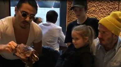 Nusret, Becham ve ailesini 1.5  milyon dolara ağırladı