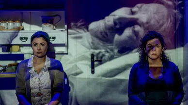 Derya Alabora ve Deniz Çakır'dan harika bir performans