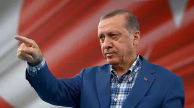 Cumhurbaşkanı Erdoğan yılın aday fotoğraflarını seçti