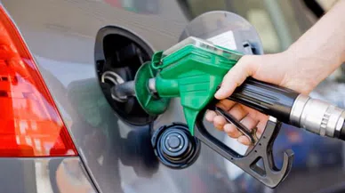 Gece yarısından itibaren Benzine indirim geliyor