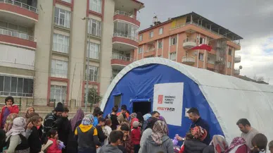 Kızılay'ın 140 bin'e sattığı çadırı, 32 bin liraya kurdular