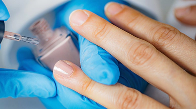 Tırnak Sararması Neden Olur?